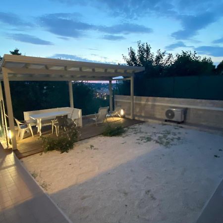 Il Parco Di Yuki Apartment Анкона Екстериор снимка